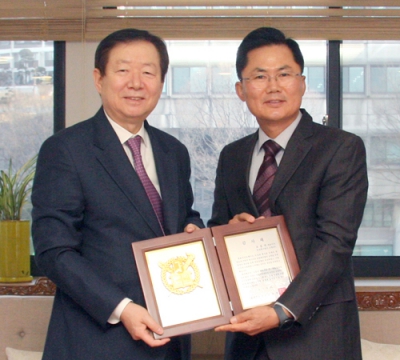 농업회사법인 금천 조흥연 동문 생활과학대학에 1억원 출연