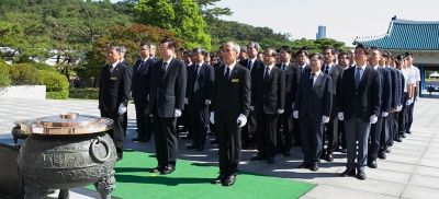 “고귀한 희생 잊지 않겠습니다”