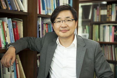 녹두거리에서 : 렘브란트의 자화상으로 읽는 셀카의 미학