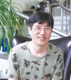 “외롭게 시 쓰던 시절 보상받은 기분”