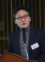 “코로나 백신 못 만든 한국, 뭐가 문제인지 고민해야”