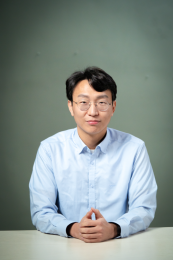 유튜브서 알아주는 ‘저속노화 선생님’…식품업계도 긴장한다 