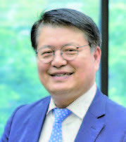 라정찬 네이처셀 회장 수의대에 10억원 기부