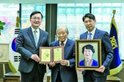 이충희 동문 결혼 60주년 5억원 쾌척 