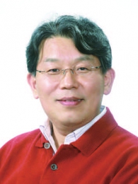 ‘숙의 공론장’ 회복, 시급한 민주화 운동