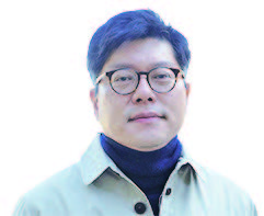 영원한 적도 친구도 규범도 없다