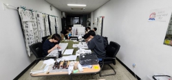 “쓰다 보면 생각이 비워집니다”