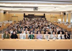 생활대동창회 홈커밍데이, 졸업 10주기 맞은 72·82·92·02학번 동문들 7340만원 기부